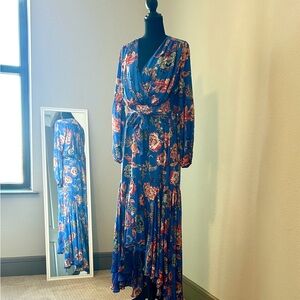 Elliatt Vibrant Blue Floral Maxi Dress